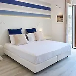 Marina Di Petrolo &