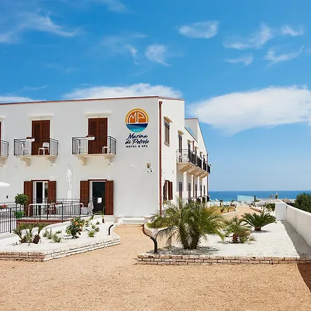 Hotel Marina Di Petrolo &