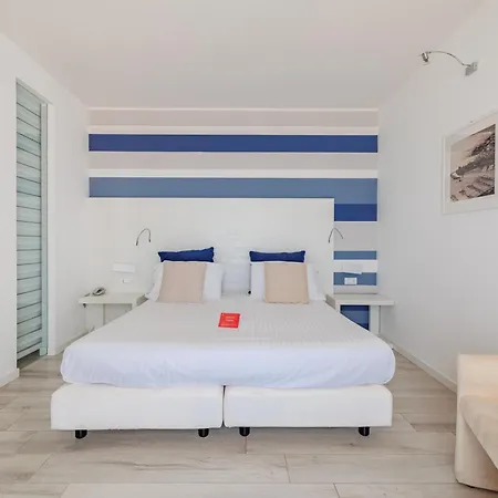 Marina Di Petrolo & Hotel Castellammare del Golfo