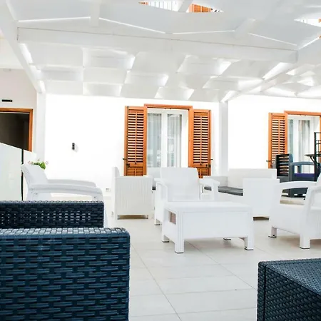 Hotel Marina Di Petrolo &