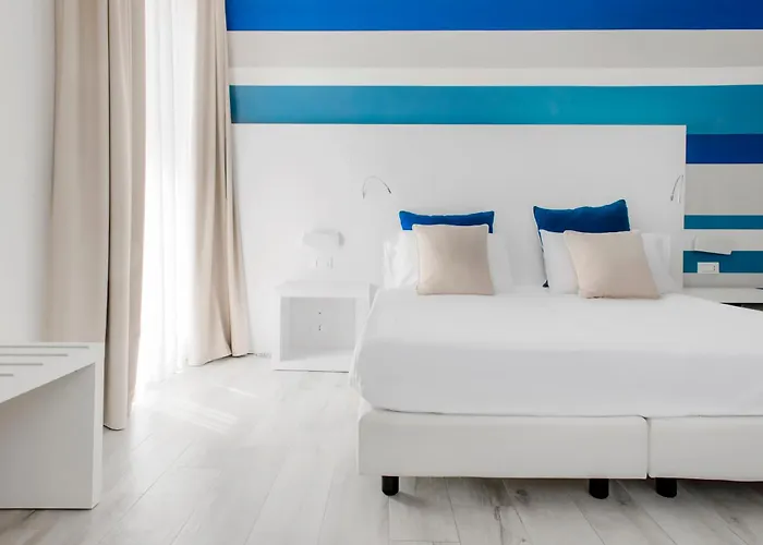 Marina Di Petrolo & Hotel Castellammare del Golfo