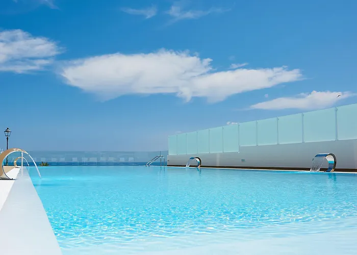 Hotel Marina Di Petrolo & 4*