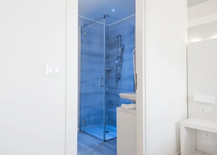 Marina Di Petrolo & Hotel 4*